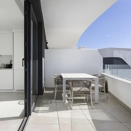 Apartment Elegant Luxury With Terrace In Higueron *